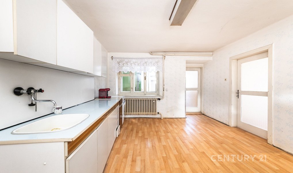 Prodej domu 200 m² s pozemkem 470 m², Velké Opatovice – náhled fotky 7