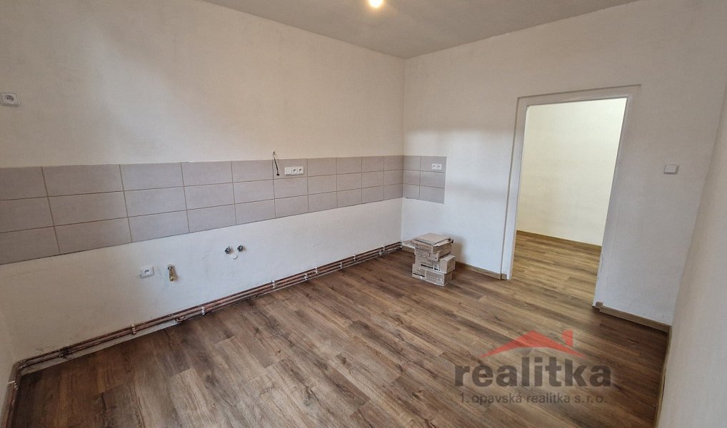 Pronájem bytu 3+1 106 m², Opava – náhled fotky 8