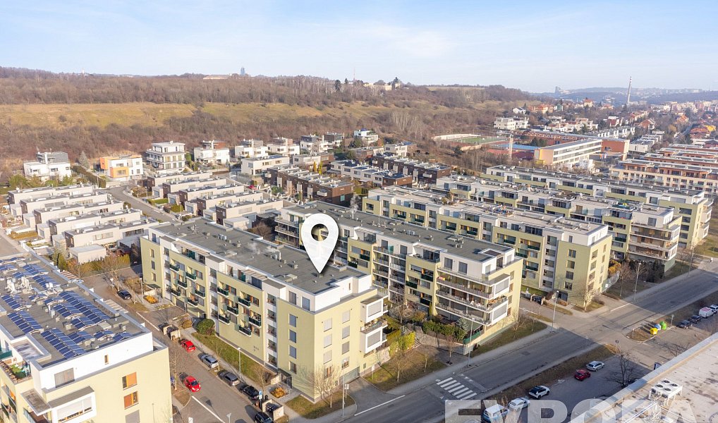 Prodej bytu 4+kk 143 m², Praha – náhled fotky 27