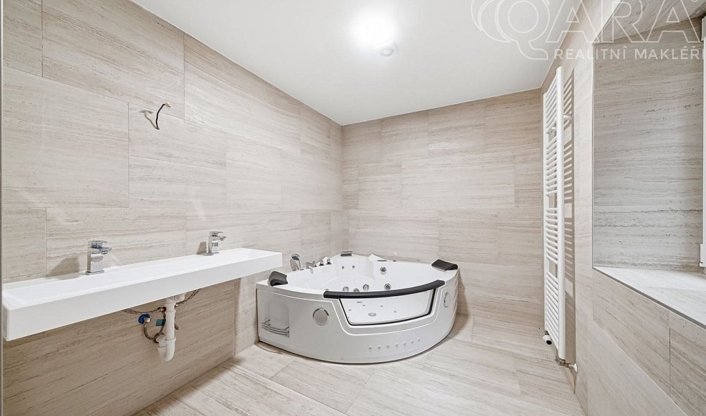 Prodej domu 125 m² s pozemkem 327 m², Litovel – náhled fotky 3