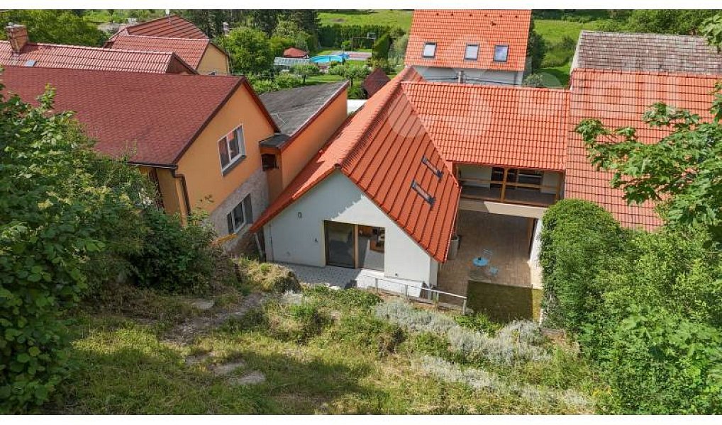 Prodej domu 130 m² s pozemkem 380 m², Choteč – náhled fotky 3