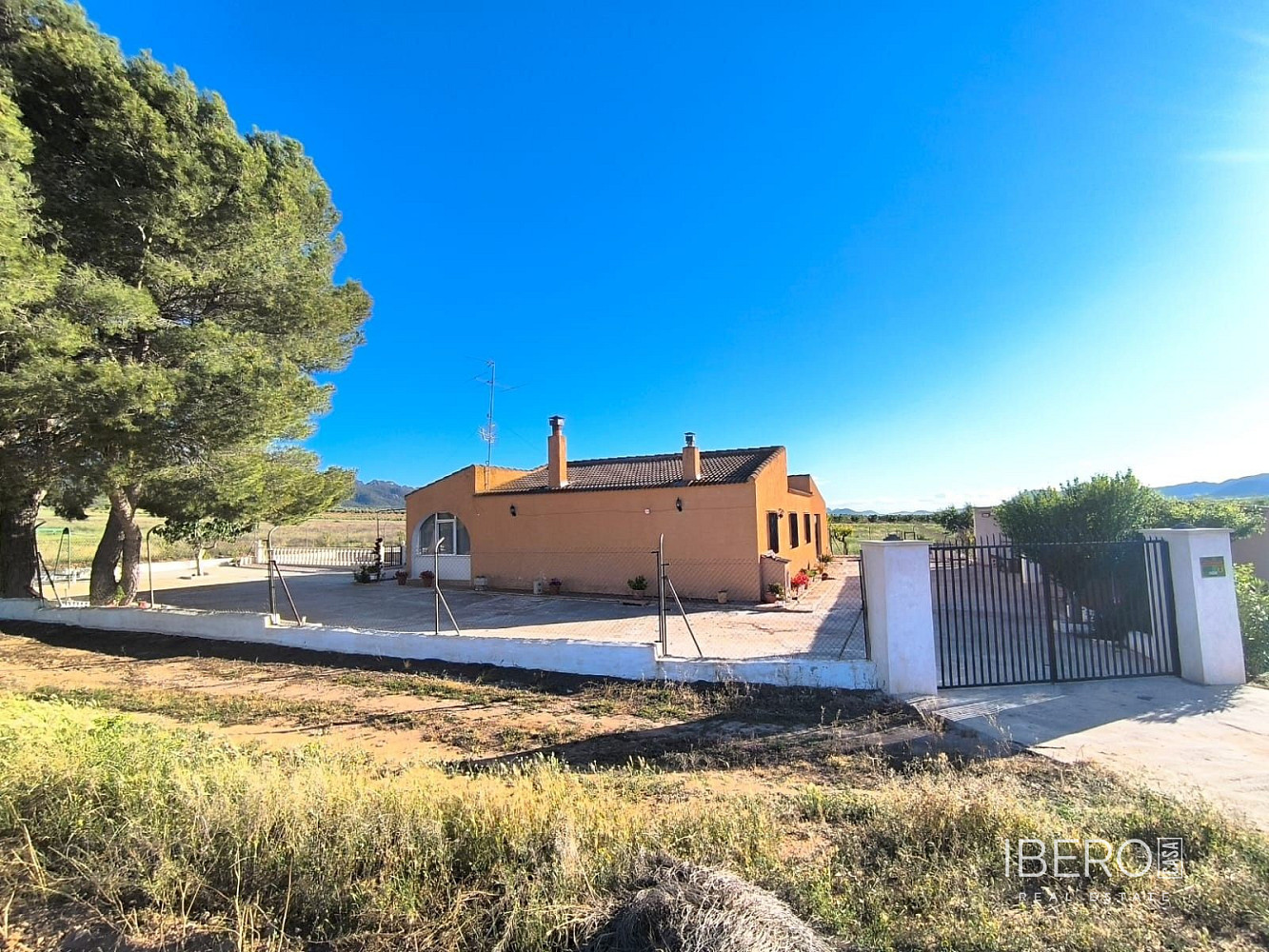 Prodej domu 220 m² s pozemkem 24 150 m² - Vista 3