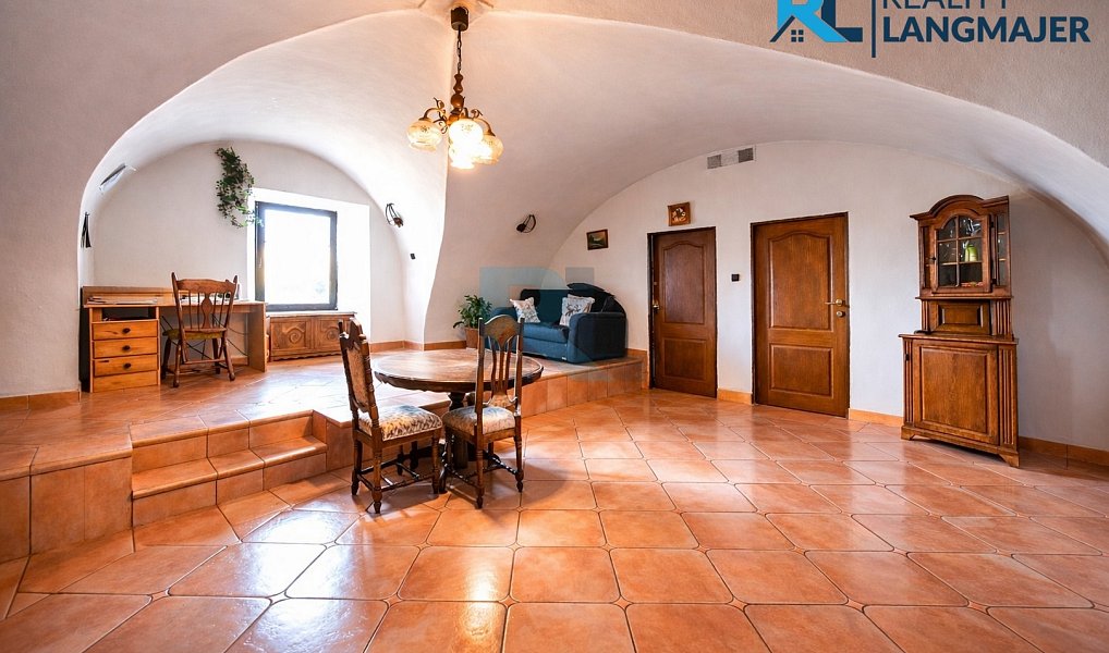 Prodej domu (jiného typu) 300 m² s pozemkem 34 120 m², Pačejov – náhled fotky 6