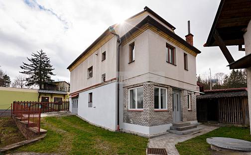Prodej domu 290 m² s pozemkem 485 m², Pod Nádražím, Plasy, okres Plzeň-sever