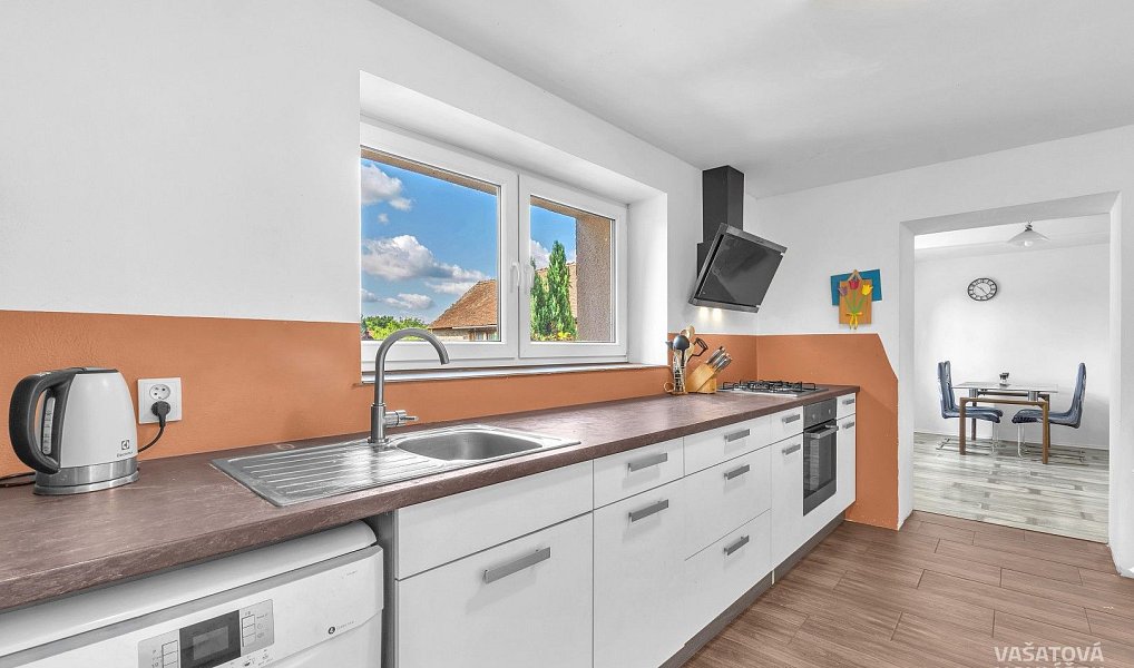 Prodej domu 104 m² s pozemkem 1 077 m², Přelouč – náhled fotky 11