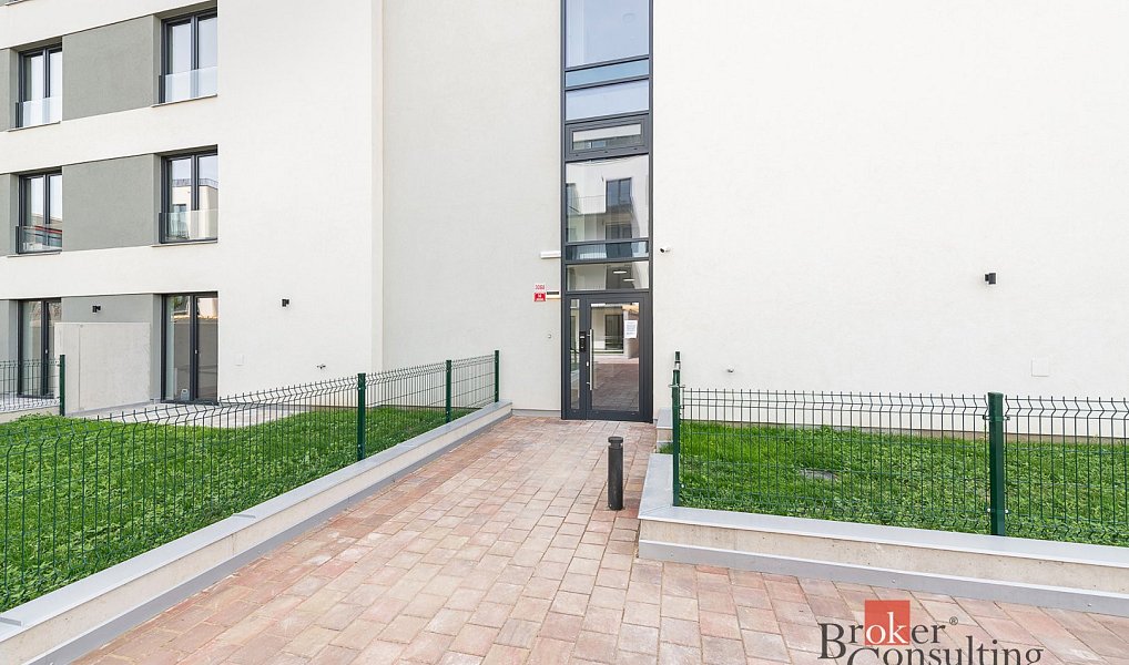 Pronájem bytu 2+kk 63 m², Plzeň – náhled fotky 20