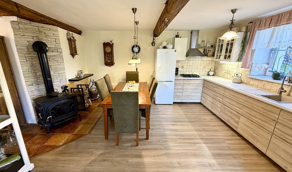 Prodej domu 214 m² s pozemkem 611 m², Stará Huť – náhled fotky 9