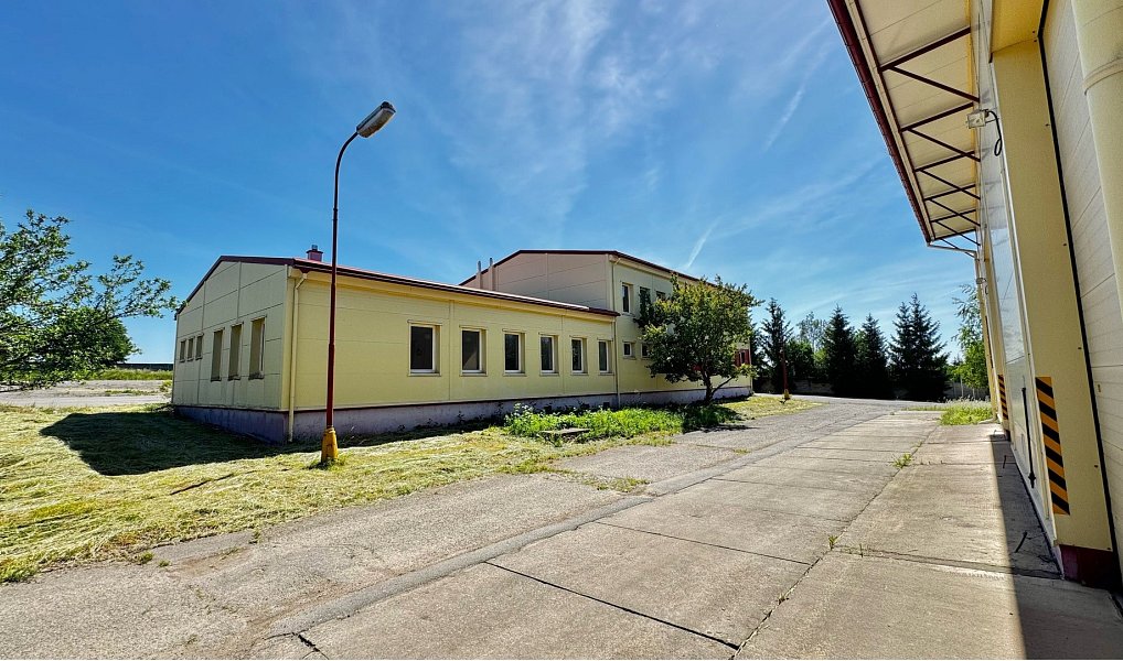Prodej výrobních prostor 1 400 m², Litomyšl – náhled fotky 21
