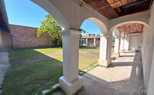 Prodej domu 240 m² s pozemkem 1 297 m², Nový Přerov, okres Břeclav