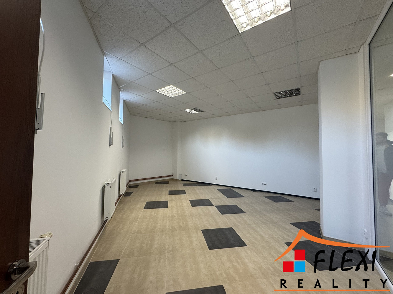 Pronájem kanceláře 83 m² – fotografie 5
