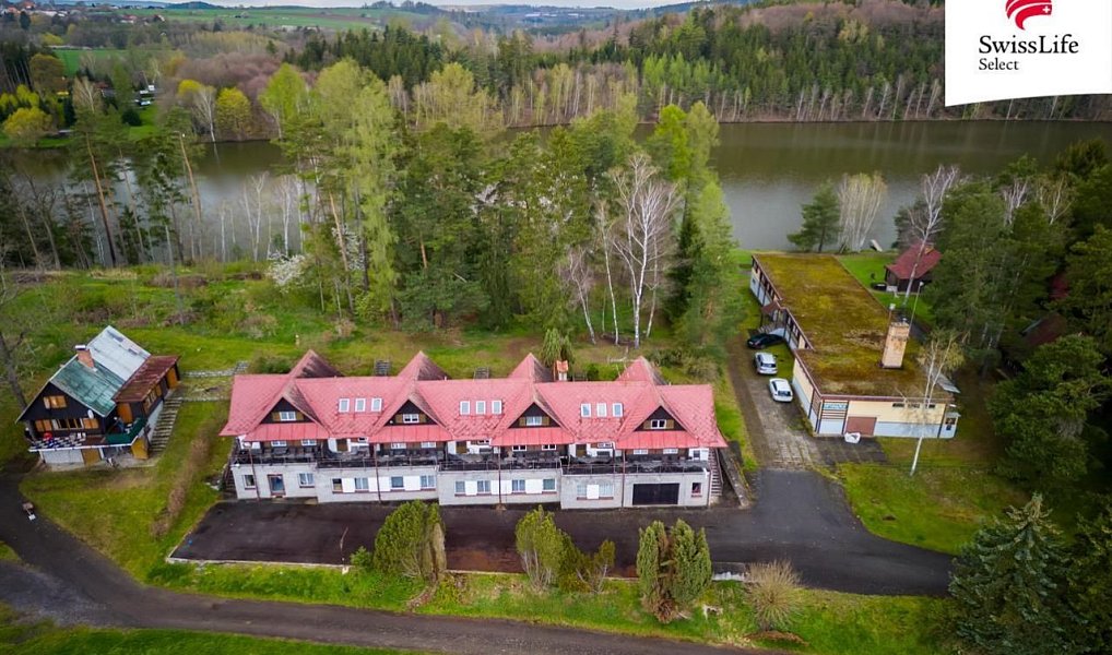 Prodej ubytovacího objektu 800 m², Želiv – náhled fotky 2