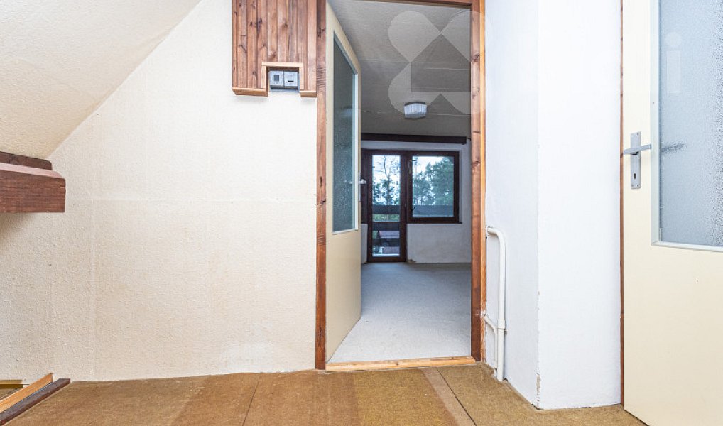 Prodej chaty/chalupy 140 m² s pozemkem 391 m², Hradce – náhled fotky 19