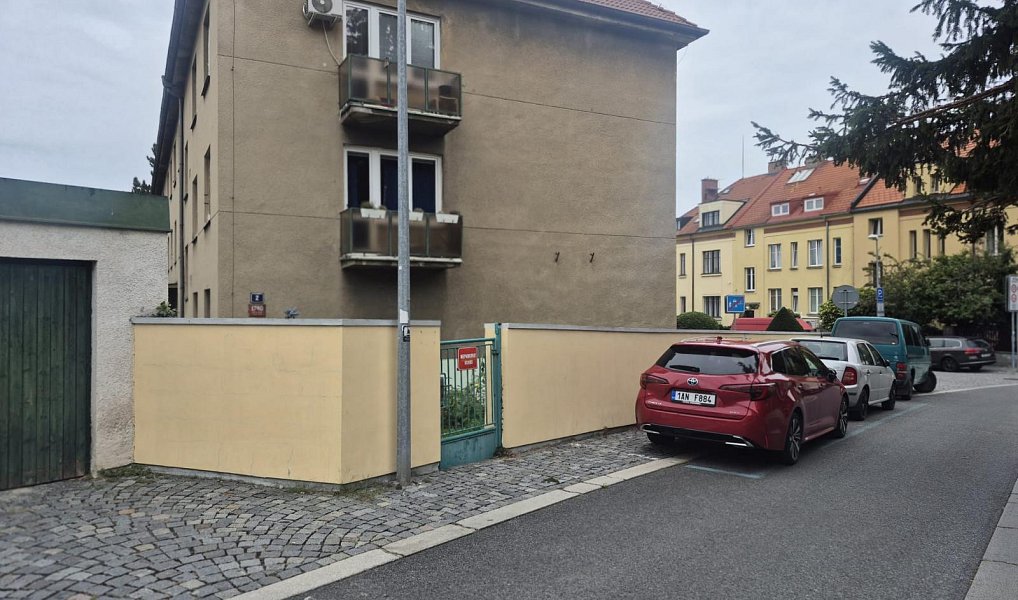 Prodej bytu 2+1 73 m², Praha – náhled fotky 32
