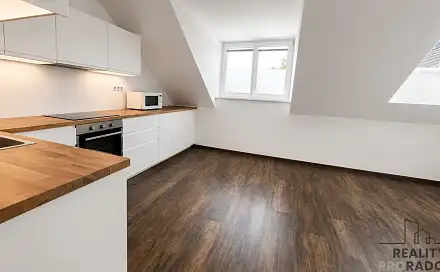 Pronájem bytu 5+kk 180 m²