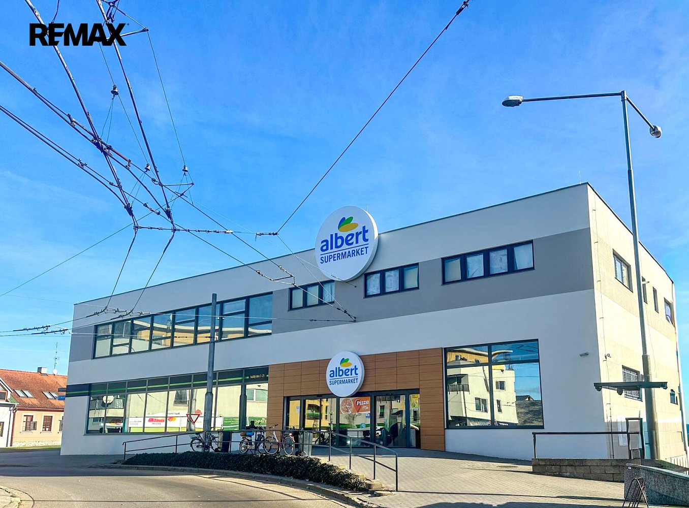 Pronájem obchodních prostor 470 m²