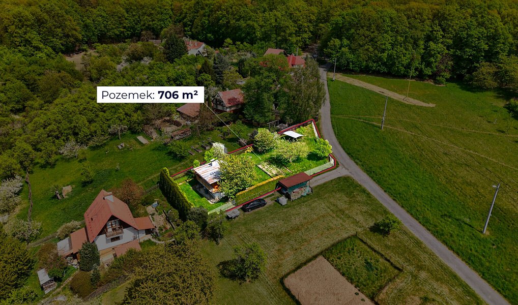 Prodej stavebního pozemku 708 m², Zlín – náhled fotky 4
