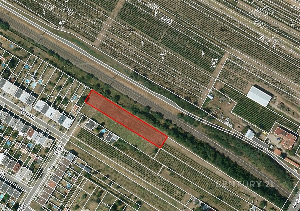 Prodej stavebního pozemku 2 237 m² – pohled 2