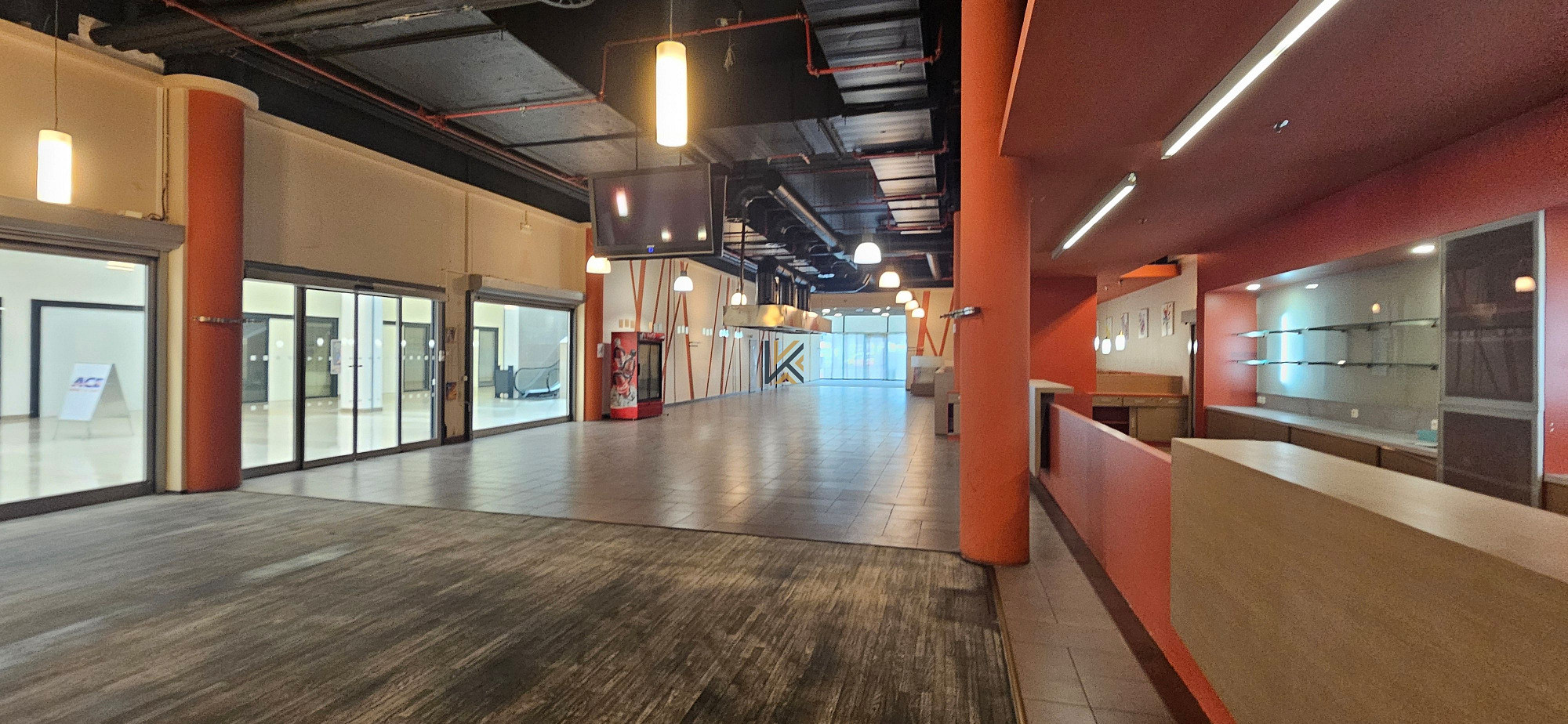Pronájem obchodních prostor 619 m² – fotografie 2