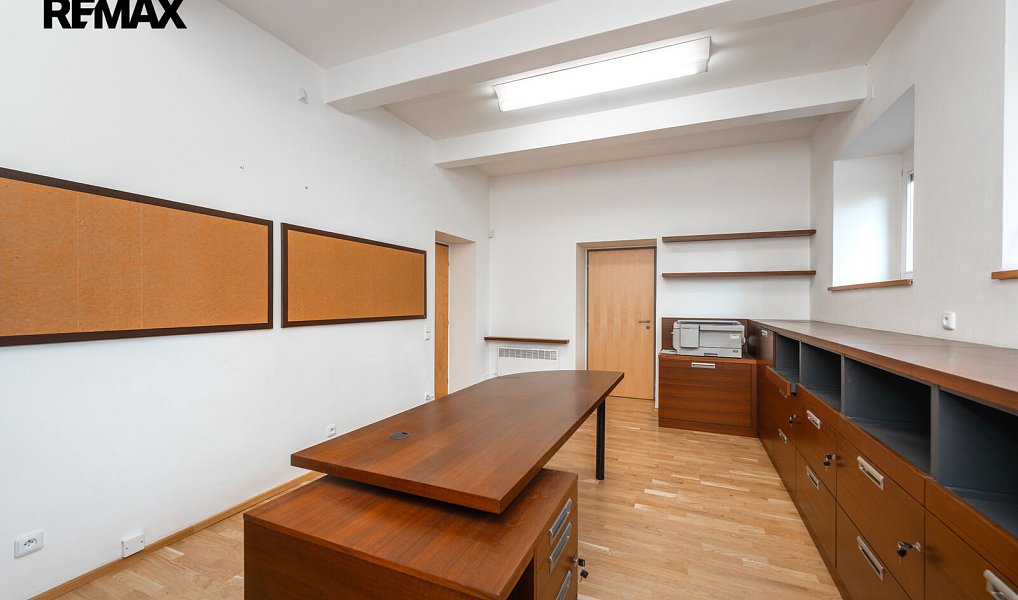 Prodej domu 675 m² s pozemkem 2 791 m², Čelákovice – náhled fotky 43