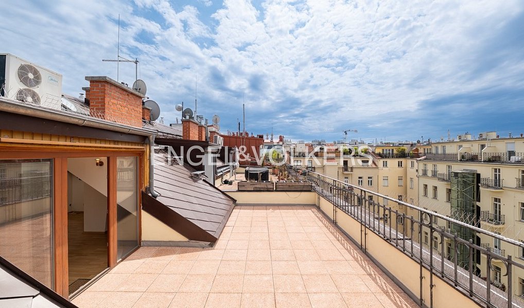 Pronájem bytu 4+kk 173 m², Praha – náhled fotky 4
