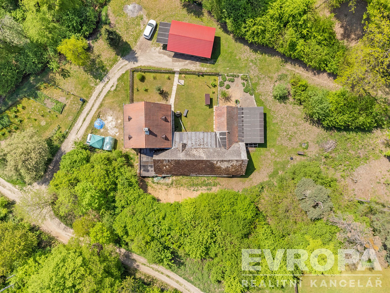 Prodej domu 300 m² s pozemkem 15 000 m² – fotografie 3