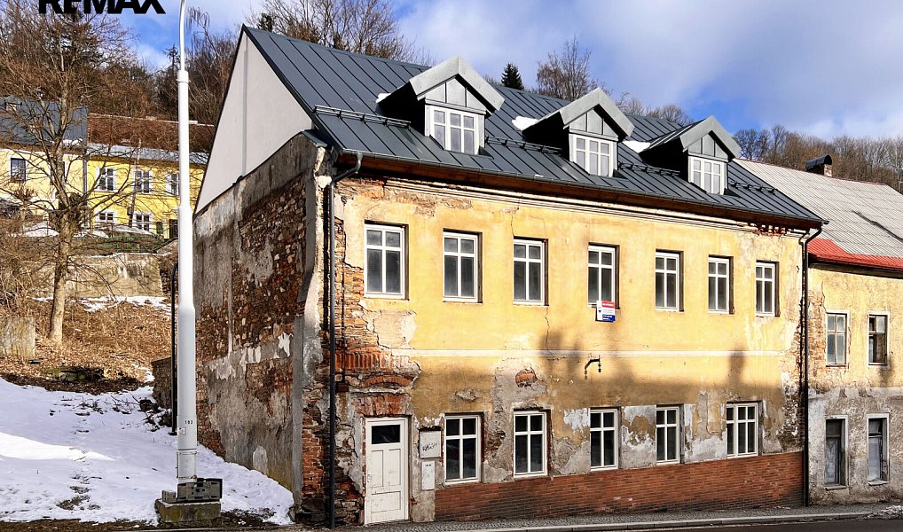 Prodej domu 492 m² s pozemkem 693 m², Jáchymov – náhled fotky 8