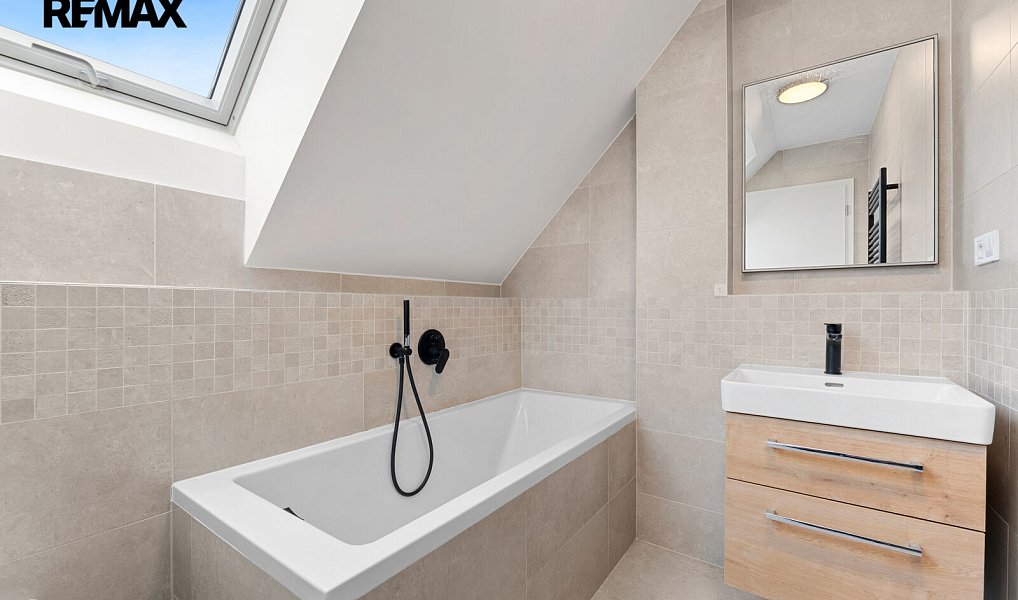 Pronájem domu 199 m² s pozemkem 752 m², Říčany – náhled fotky 24
