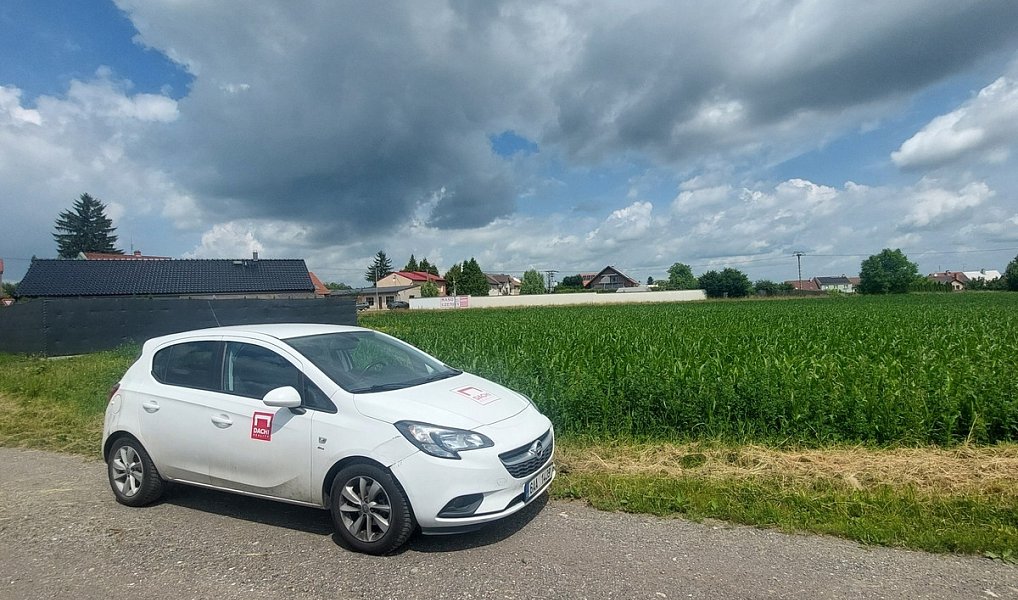 Prodej stavebního pozemku 571 m², Kožušany-Tážaly – náhled fotky 2