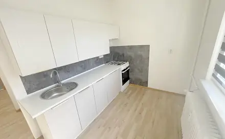 Prodej bytu 1+1 37 m², Vítězslava Nezvala, Most