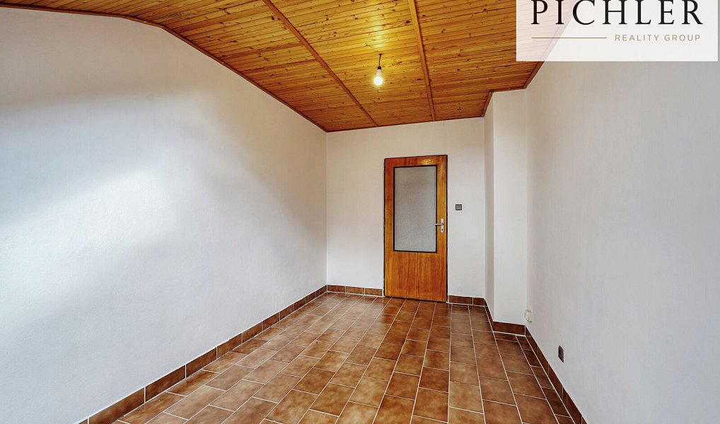 Prodej domu 320 m² s pozemkem 1 660 m², Tymákov – náhled fotky 11
