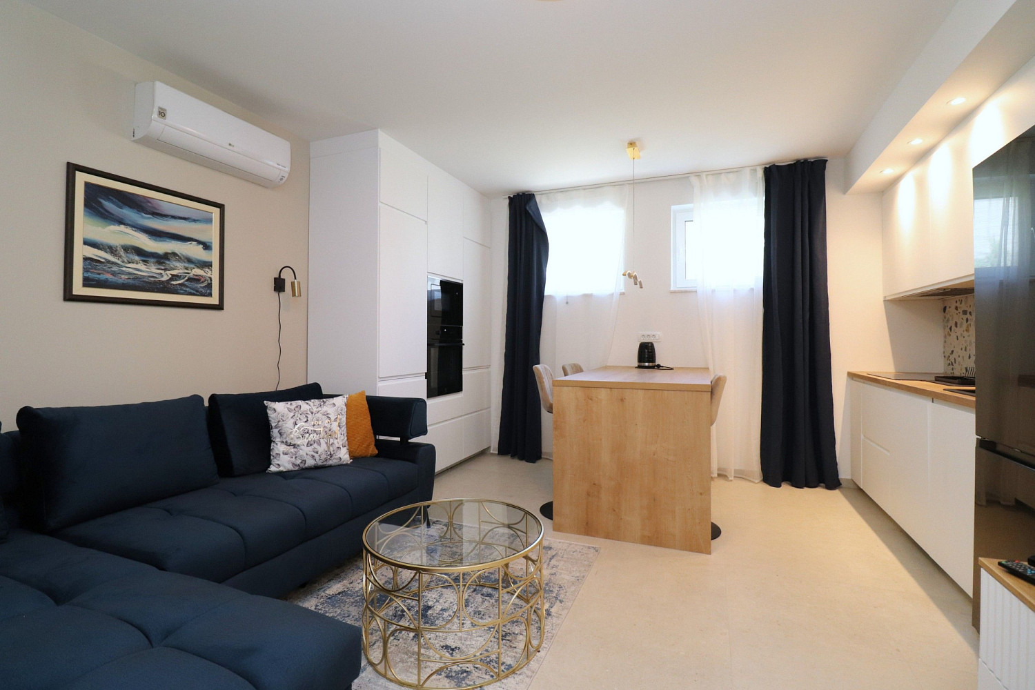 Prodej bytu 2+kk 46 m² — photo 2