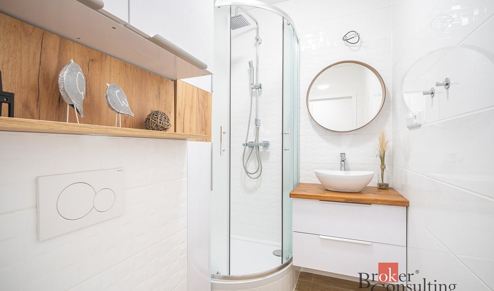 Pronájem bytu 2+1 57 m², Líně – náhled fotky 6