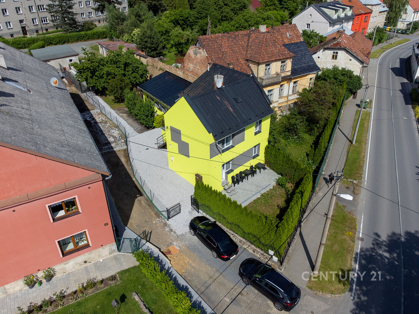 Prodej nájemního domu, činžáku 165 m² – fotografie 2