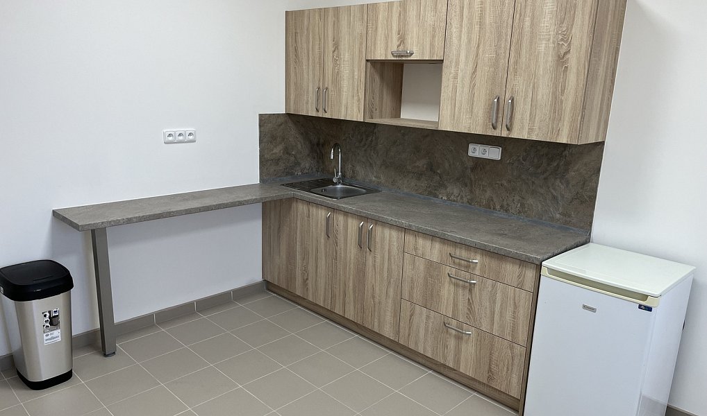 Pronájem kanceláře 409 m², Sedliště – náhled fotky 14
