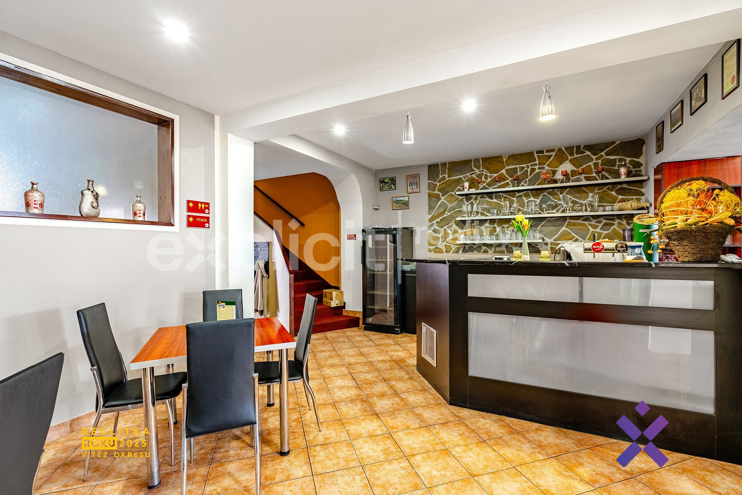 Prodej restaurace 1 000 m² – fotografie 5