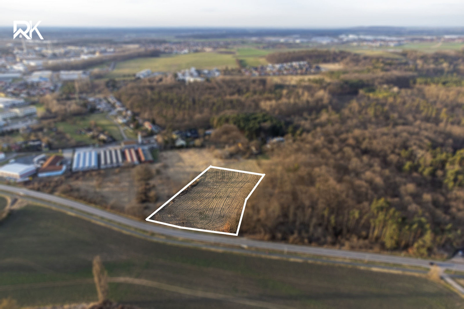 Prodej komerčního pozemku 7 579 m²