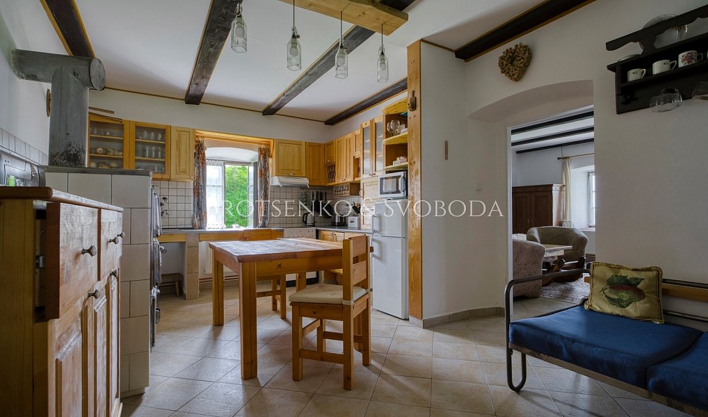 Prodej domu 275 m² s pozemkem 1 947 m², Horní Radouň – náhled fotky 9