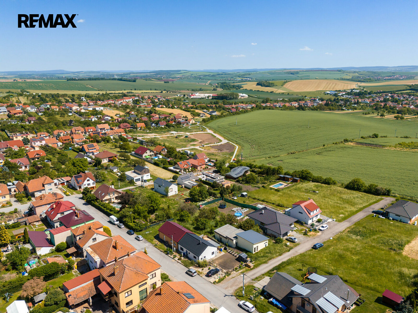 Prodej stavebního pozemku 885 m² – fotografie 5