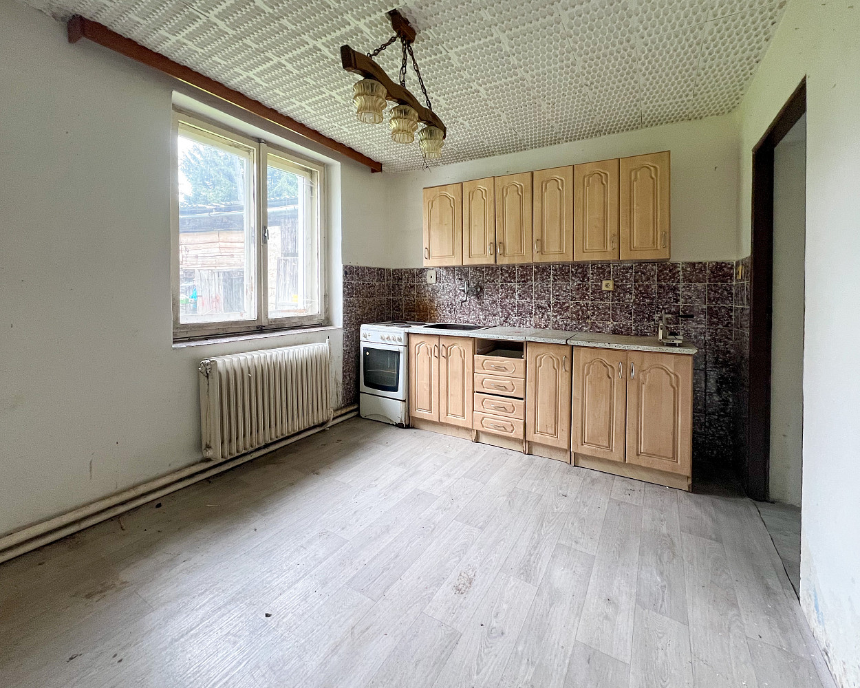 Prodej domu 130 m² s pozemkem 1 907 m² – fotografie 2
