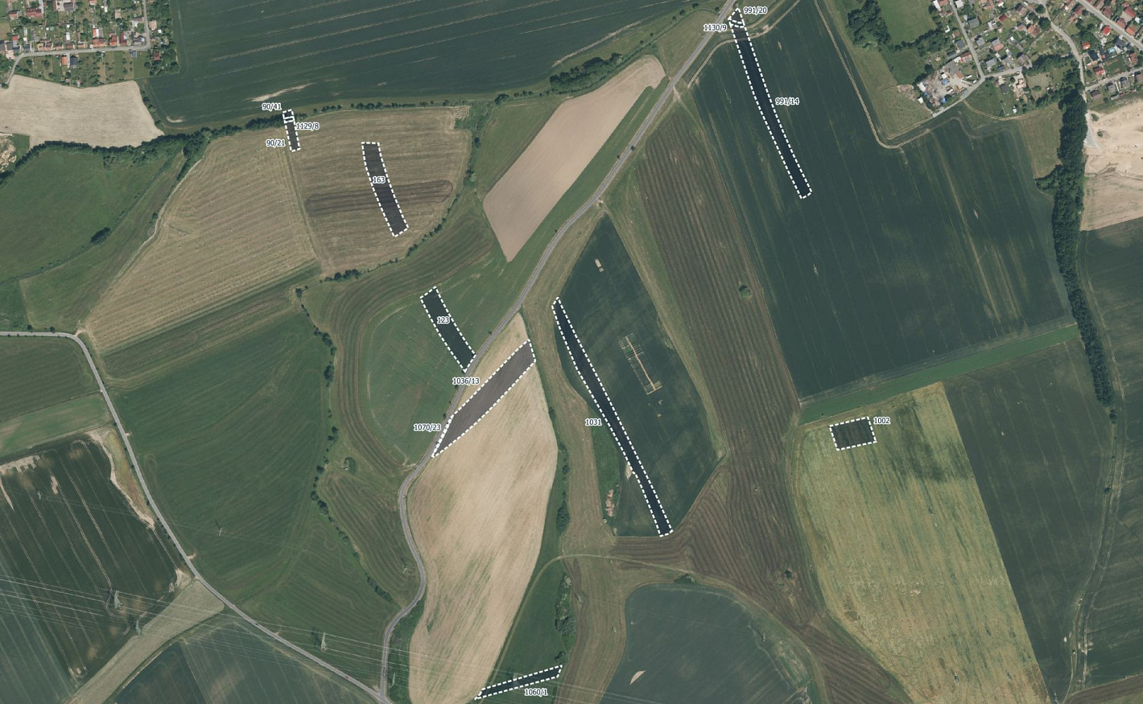 Prodej pole 33 235 m²
