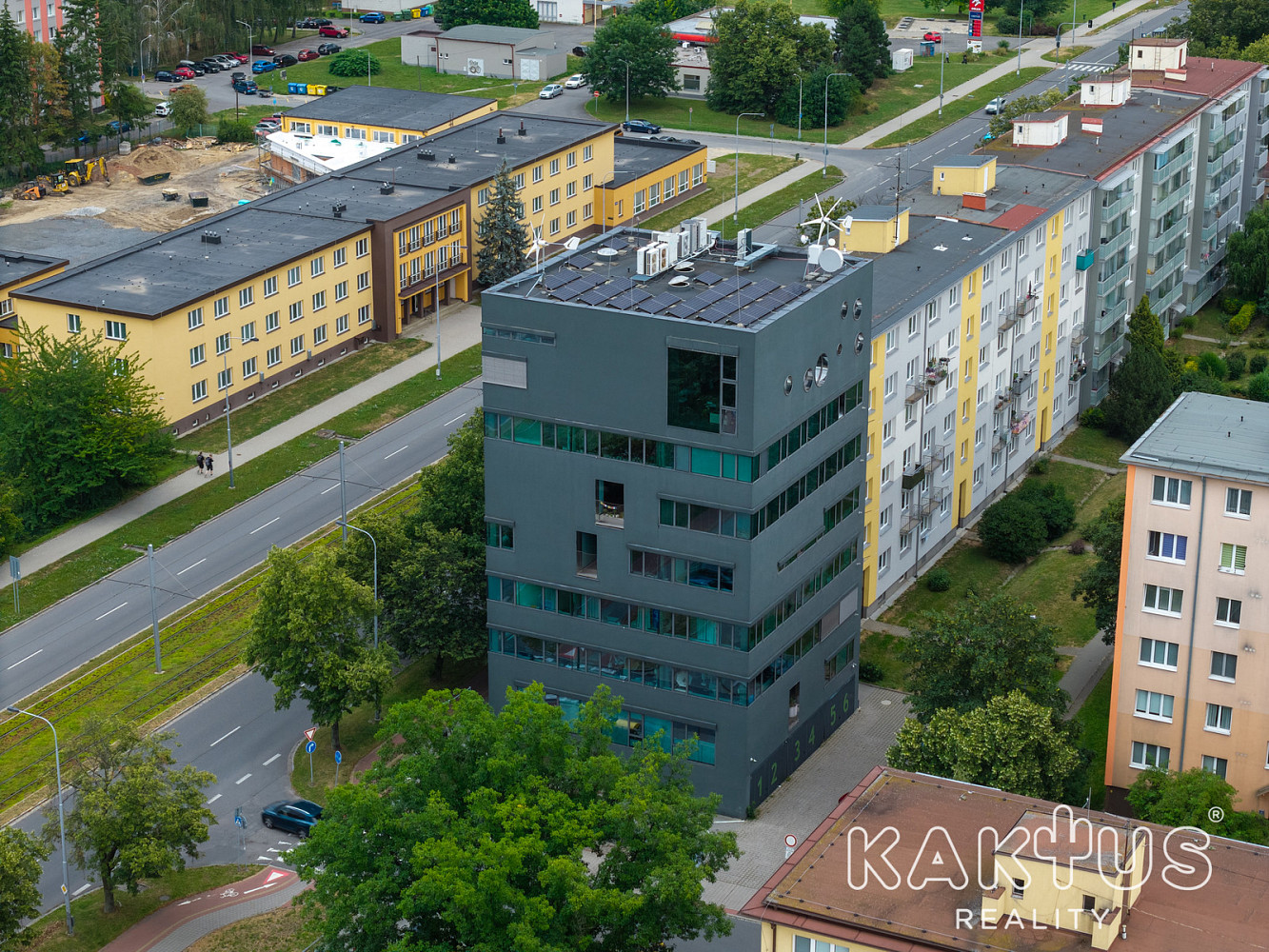Pronájem kanceláře 246 m²