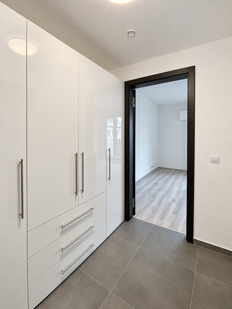Pronájem bytu 1+kk 33 m² – fotografie 5