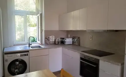 Pronájem bytu 1+1 39 m², Na Vyhlídce, Karlovy Vary