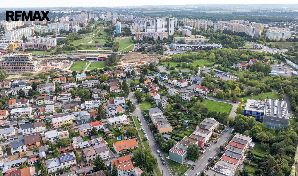 Pronájem domu 180 m² s pozemkem 473 m², Praha – náhled fotky 30