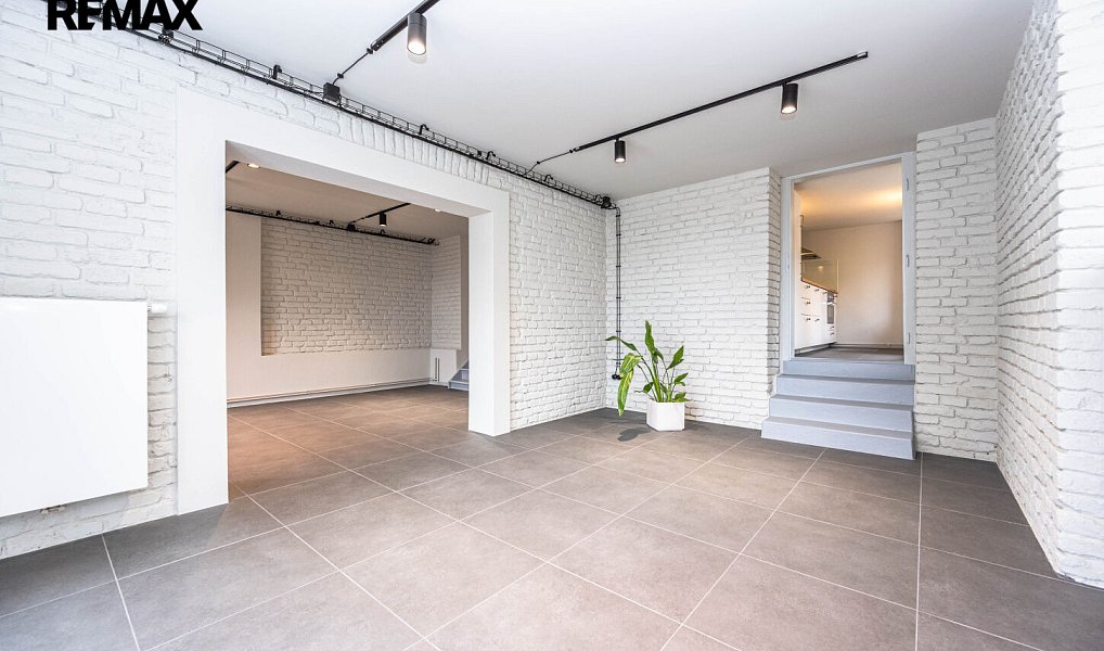 Pronájem kanceláře 53 m², Praha – náhled fotky 2