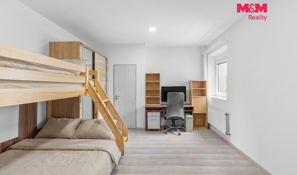 Prodej domu 161 m² s pozemkem 207 m², Kladno – náhled fotky 8