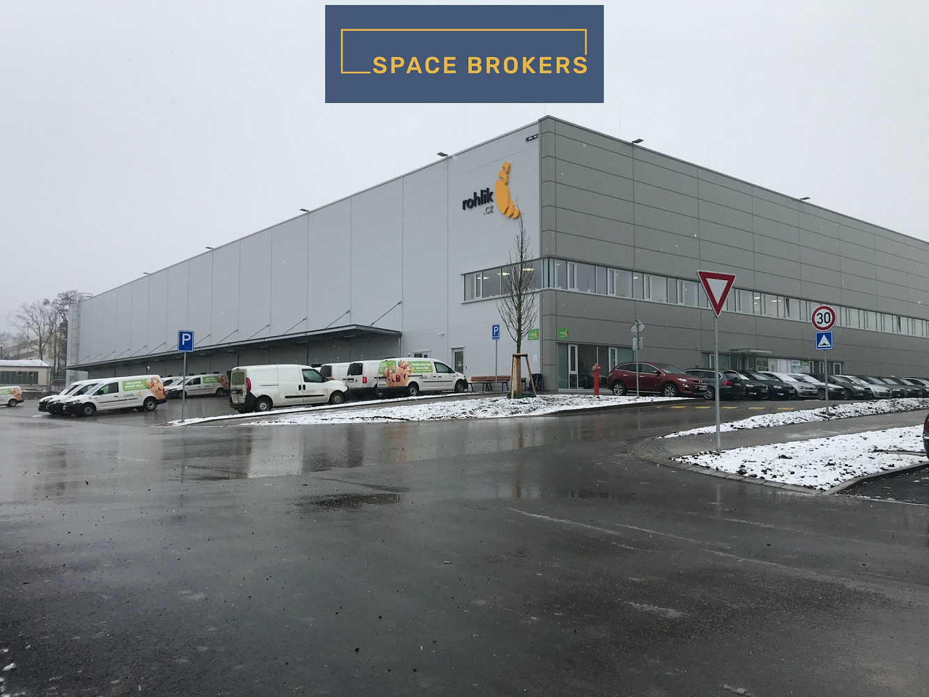 Pronájem skladovacích prostor 1 889 m²