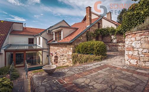 Prodej domu 310 m² s pozemkem 2 505 m², 1. května, Mikulov, okres Břeclav