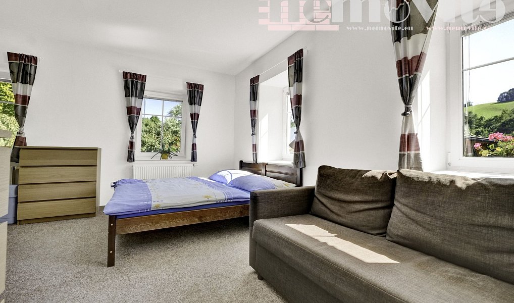 Prodej domu 140 m² s pozemkem 825 m², Mladé Buky – náhled fotky 10