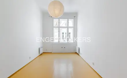 Pronájem bytu 1+1 26 m², Ovenecká, Praha 7 - Holešovice